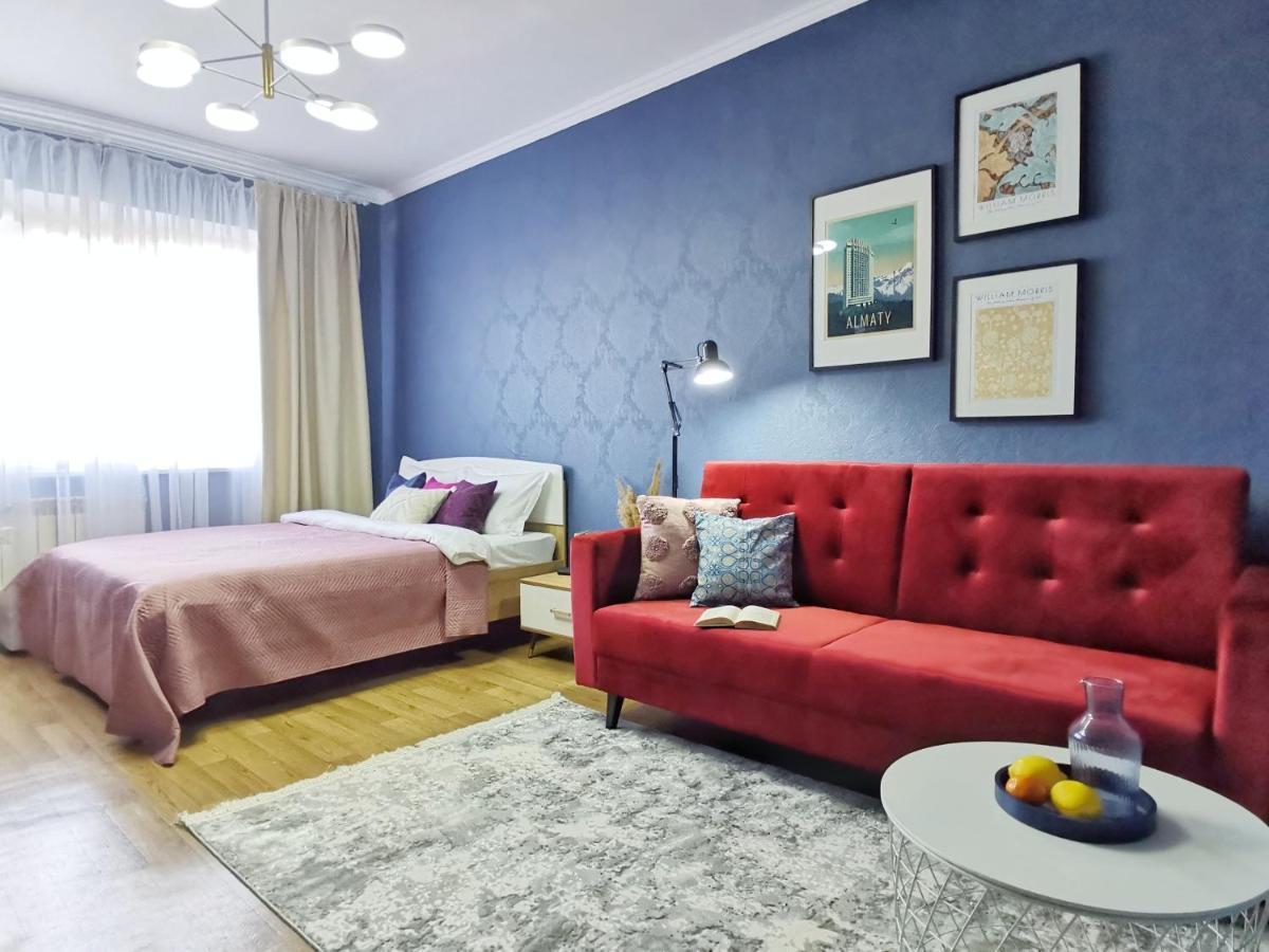 Appartamento Квартира Коктобе С Видом На Горы Almaty Esterno foto